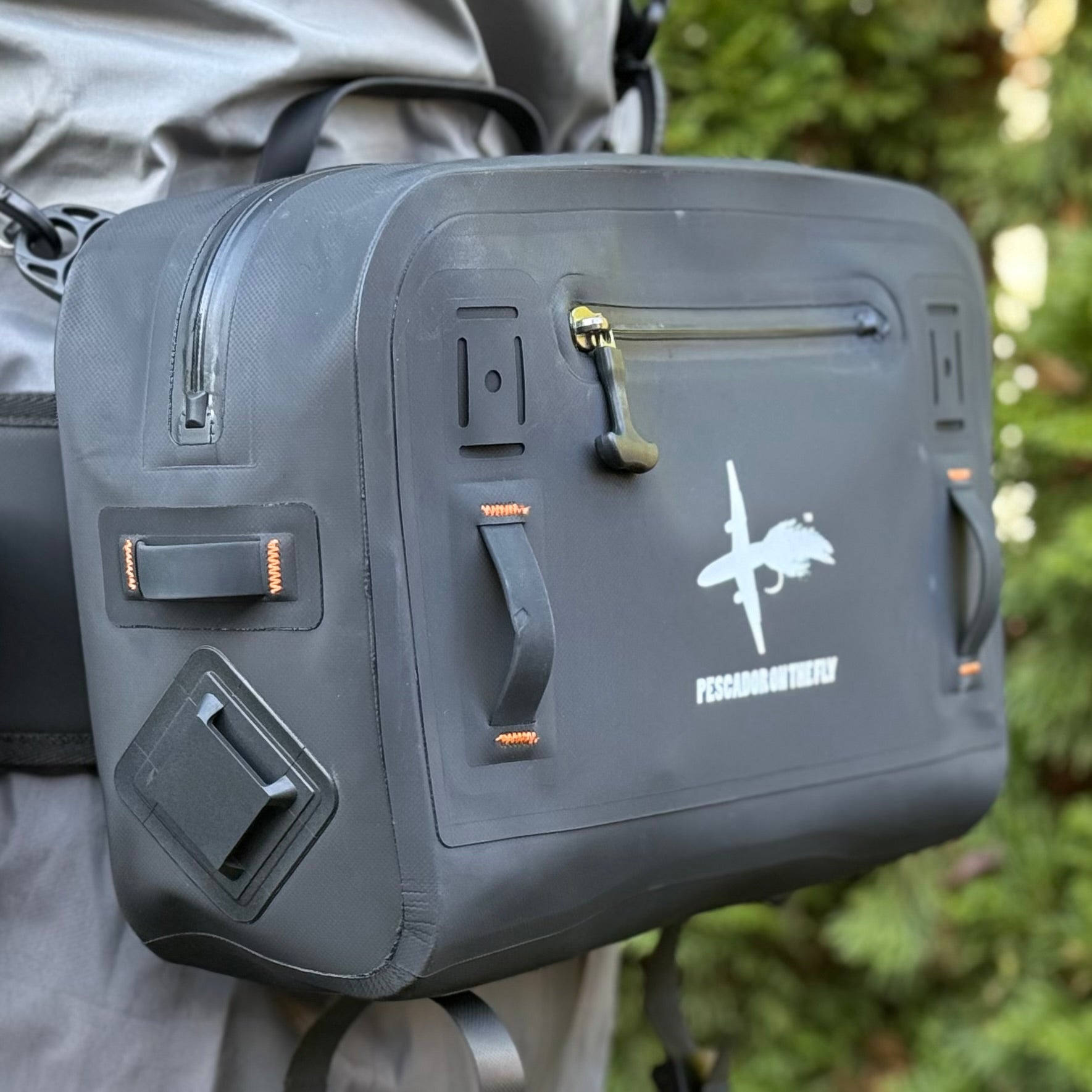 RIVERVAULT - WATERPROOF FLY FISHING LUMBAR OR HIP PACK