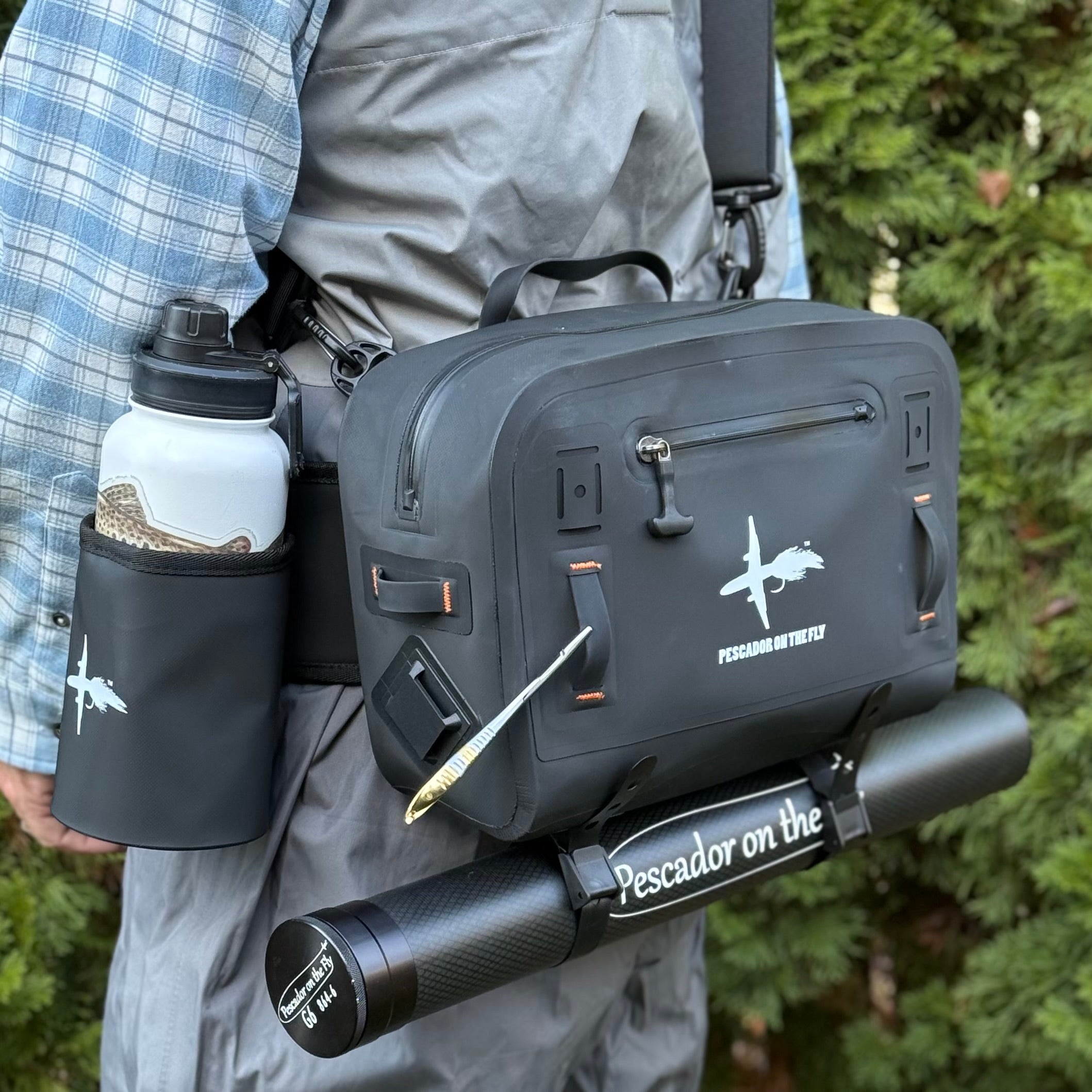 RIVERVAULT - WATERPROOF FLY FISHING LUMBAR OR HIP PACK