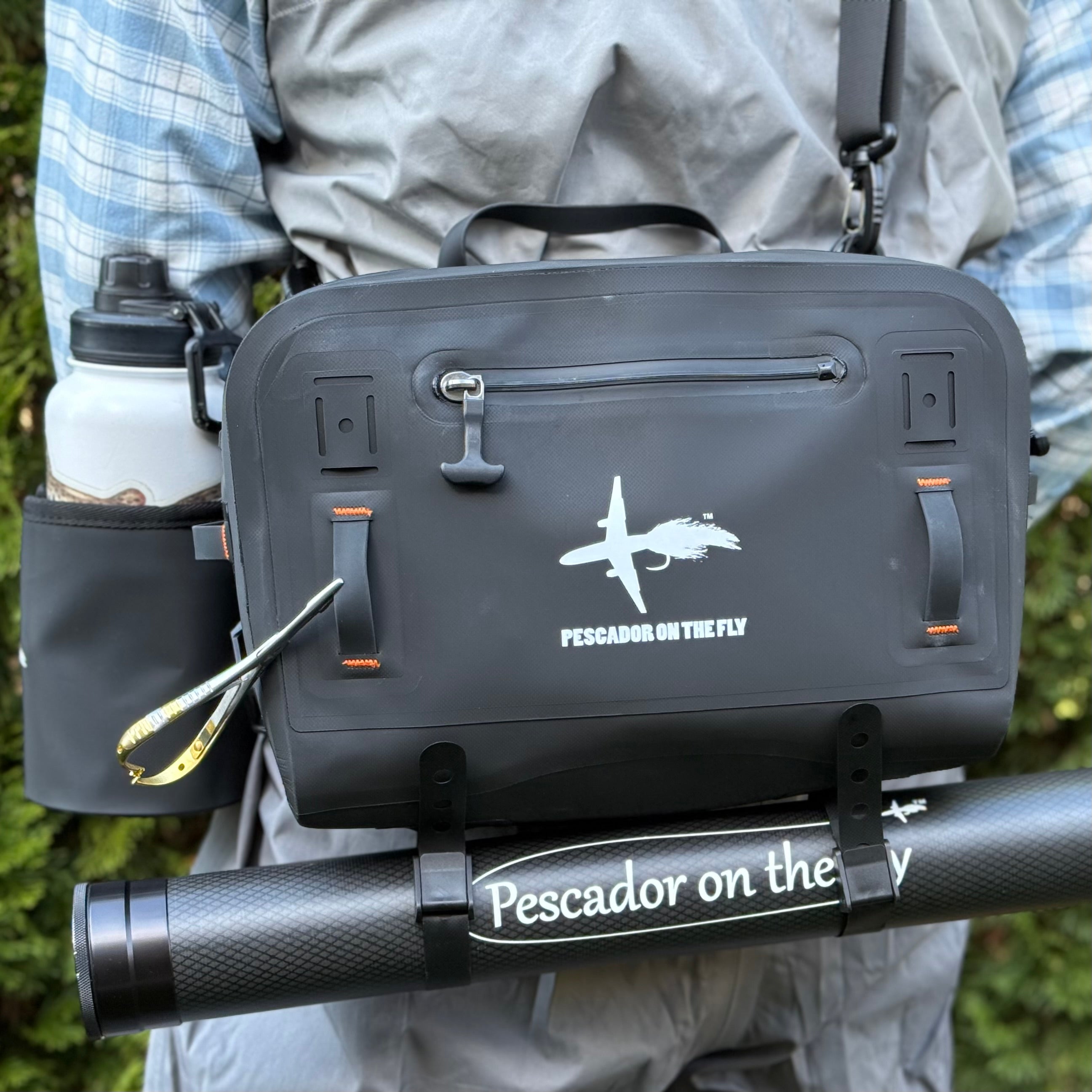 RIVERVAULT - WATERPROOF FLY FISHING LUMBAR OR HIP PACK