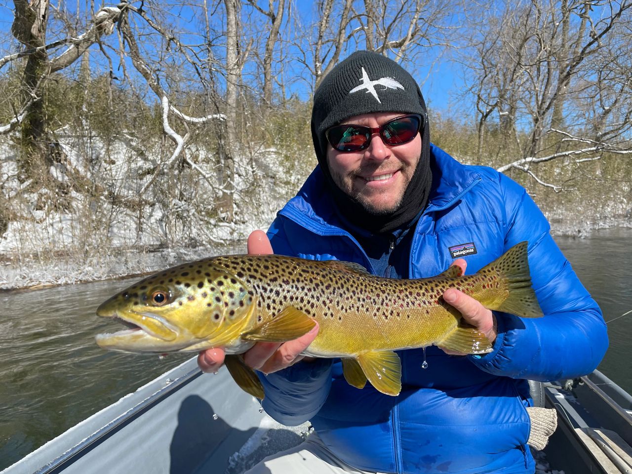 Sub Zero Fly Fishing on The White River in Arkansas with Gaston’s